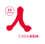 Logo-Casa-Asia-20-anos-monocolor-rojo-sello-rojo-CASTELLANO-445x430